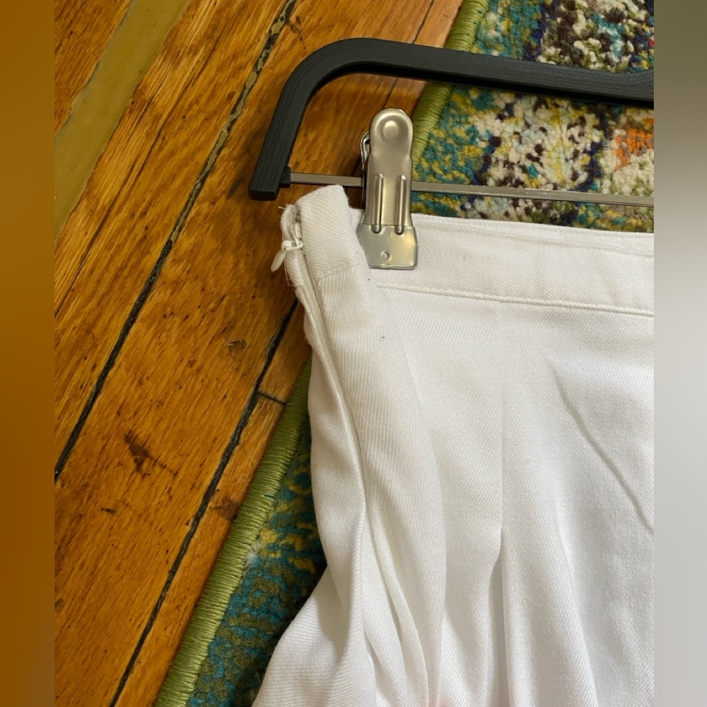 NWOT White Pleated Skirt 🤍 - Picture 7 of 7
